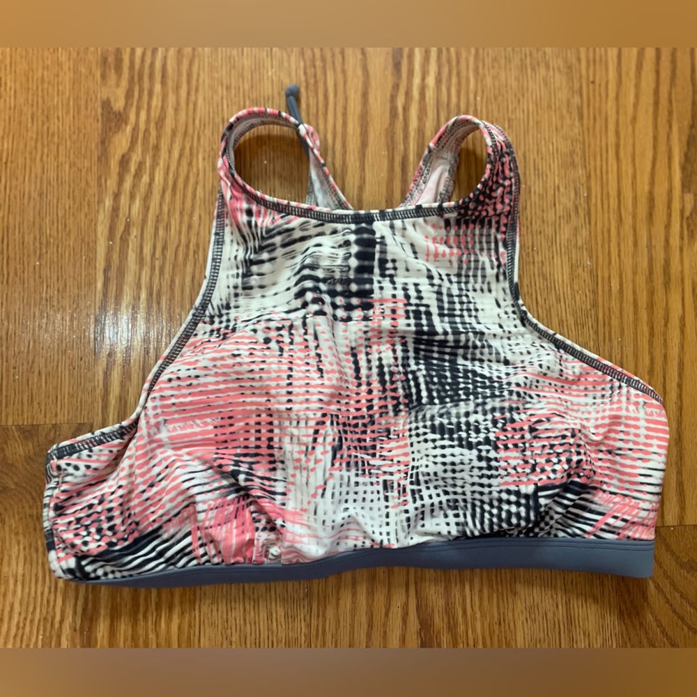Be Inspired swim top M